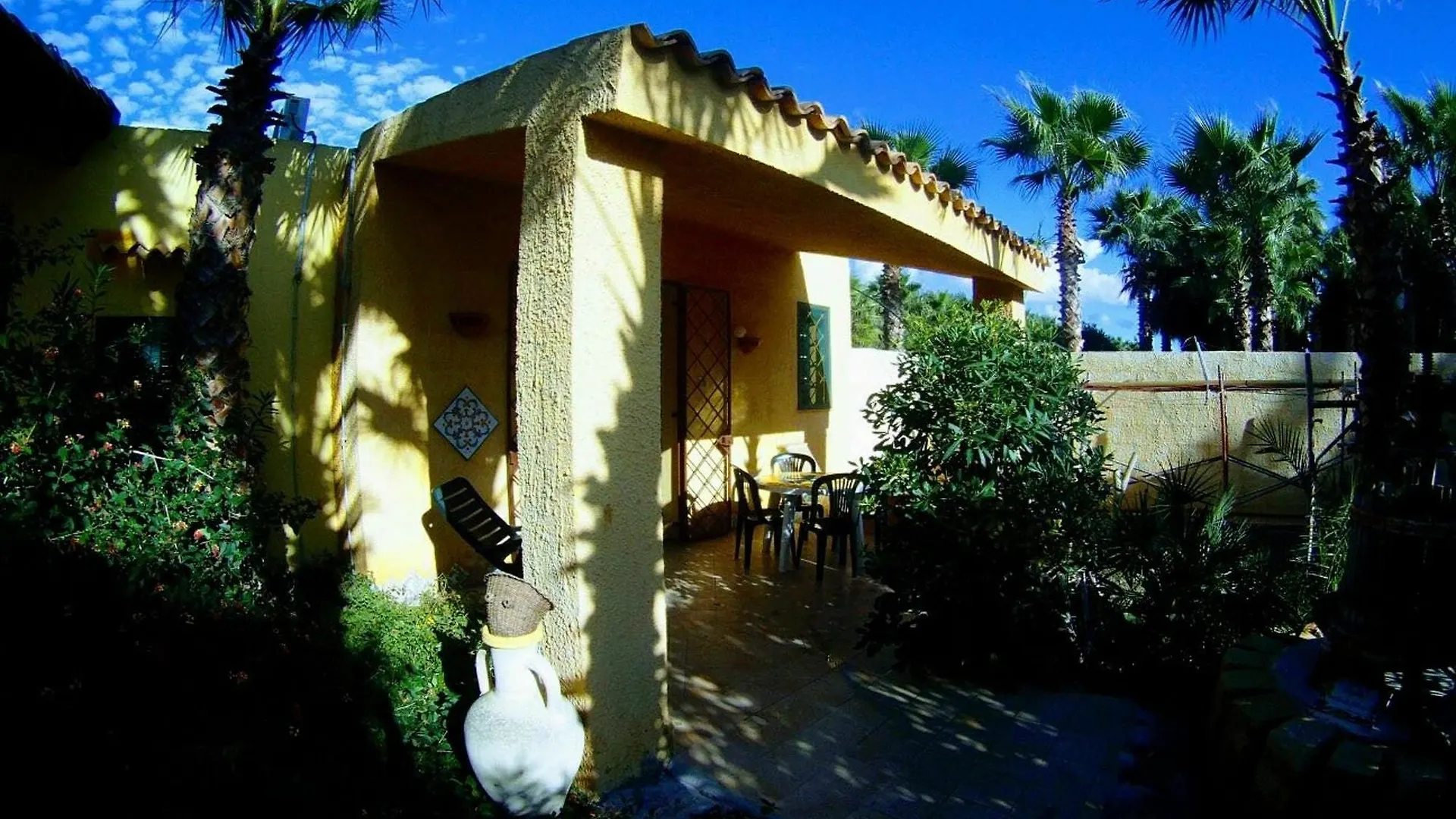 Studio In Marsala, With Pool Access, Enclosed Garden And Wifi - 250 M Apartment